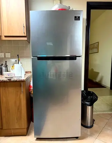 Refrigerator Samsung Large Size 380 ltrs