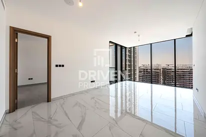 Brand New | High Floor | 4 Cheques | Lagoon View