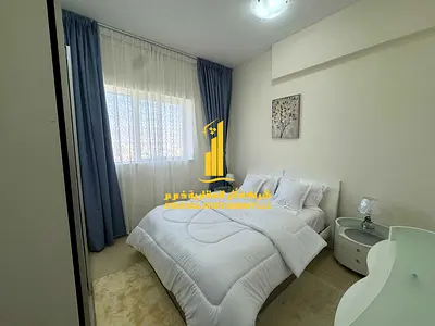 🏡 أفخم وأرقى شقة غرفتين وصالة مفروشة بالكامل للإيجار الشهري في أبراج الياسمين مقابل سيتي سنتر عجمان– الجرف 2 ✨ 🔹 شقة واسعة ومصممة بأناقة 🔹 مفروشة ب