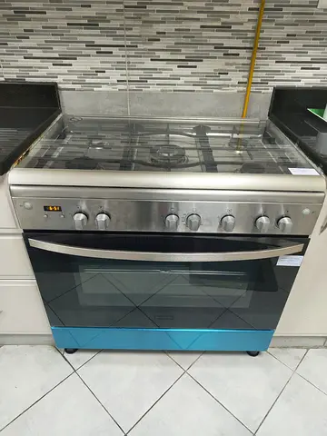 Frigidaire Stainless Steel 5-Burner Gas Cooking Range with Oven - Very good Condition
