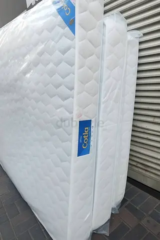 Like-new Single/Double Quilted Mattress — Clean, Comfortable