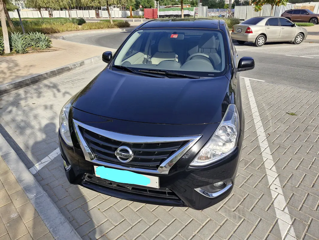 Nissan Sunny 2019 — photo 1 of 5