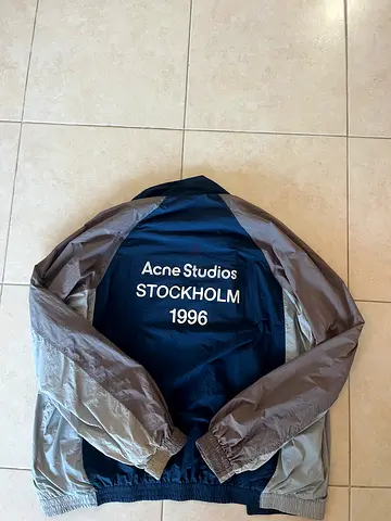 Acne Studios Stockholm 1996 Lightweight Jacket - Navy/Grey, Unisex. Acne Studios Niagara Face PSS17