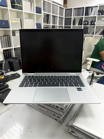 Hp elitebook 1040 g9 x360 Touch screen Core I7 , 12 generation. 16/ 512gb