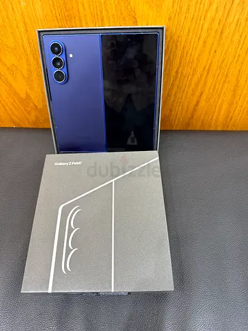 Samsung Galaxy fold 7 with box - Good condition