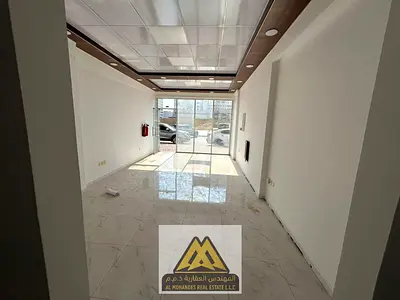 محل تجاري على شارع الجامعة مباشرة بموقع استراتيجي وحركة نشطة مناسب لمختلف الأنشطة التجارية