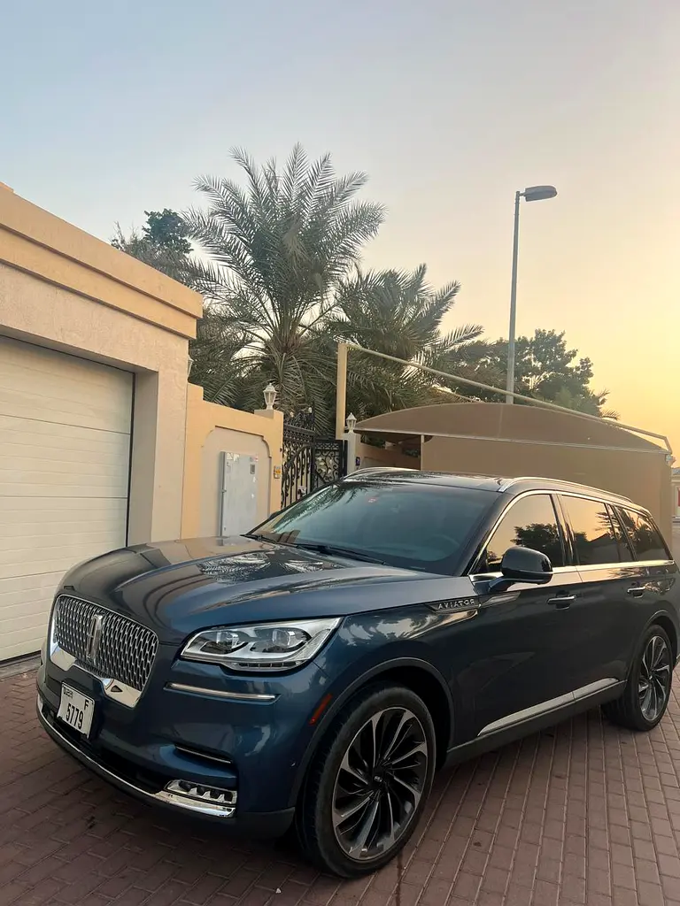 Lincoln Aviator 2020 — photo 1 of 11