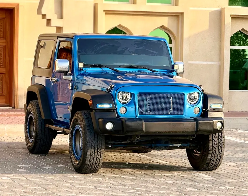 Jeep Wrangler 2015 — photo 1 of 16