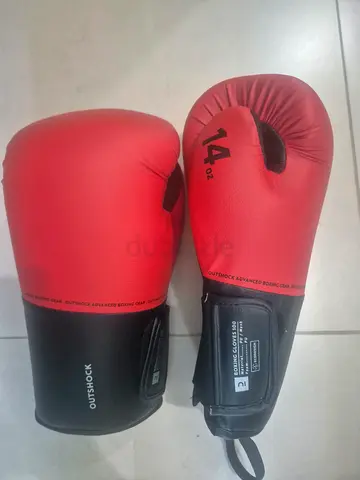 Red/Black 14oz Boxing Gloves - Good Condition