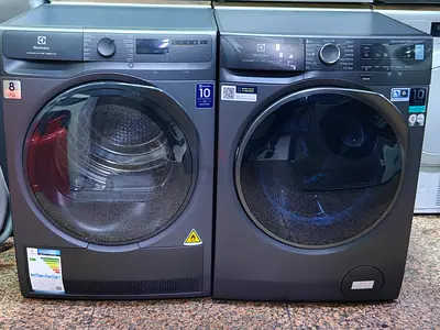 Electrolux 9kg Capacity Washer and dryer same like new.