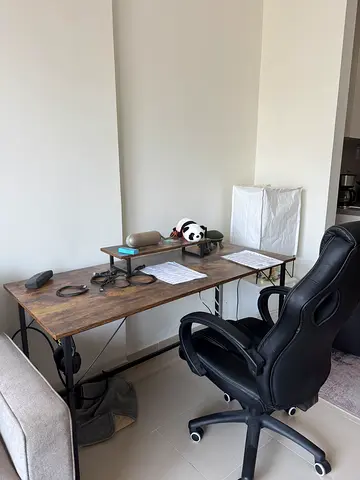 Computer table