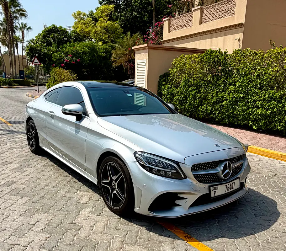 Mercedes-Benz C-Class 2019 — photo 1 of 11