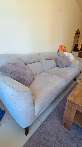 Light grey 3-seater fabric sofa in good condition