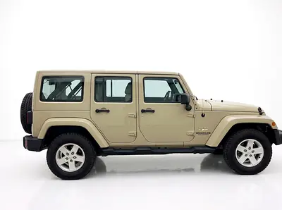 Jeep Wrangler Sahara 2017 GCC Specs - Well Maintained