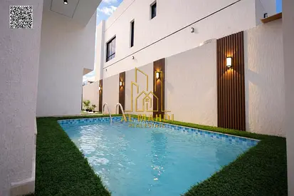 Villa with swimming pool price includes registration fees, electricity and water connections. Modern design and excellent finishes. Prime location.