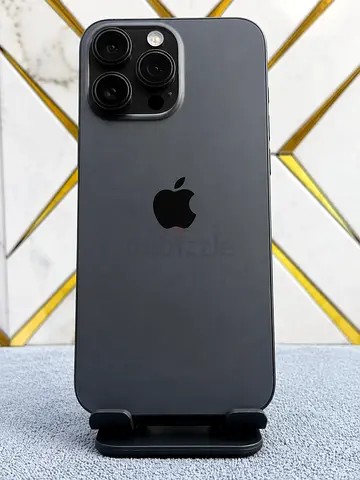 Apple iPhone 16 Pro Max in Black Titanium