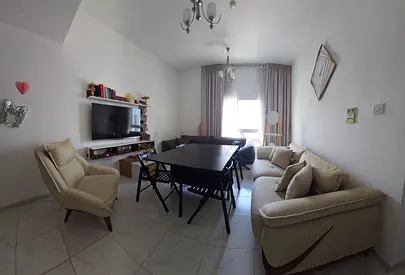 Full living room for sale, all what you see in the picture.
