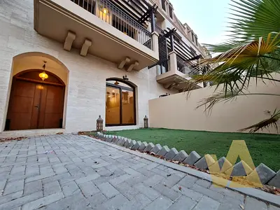 Distriss sale | Call Now | Next to Park