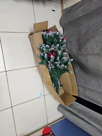 CHRISTMAS TREE