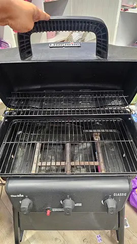 Char-Broil Classic Series 3-Burner Propane Gas Grill with Side Burner