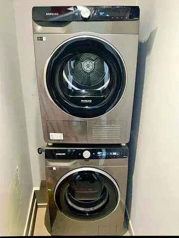 Samsung Premium Heat Pump Dryer  9kg Washer Set – Modern Design