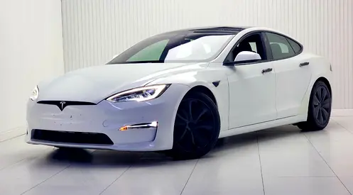 Tesla model S plaid