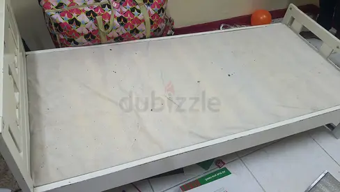 Kids beds: sofa bed: sofa 4 seater free to go