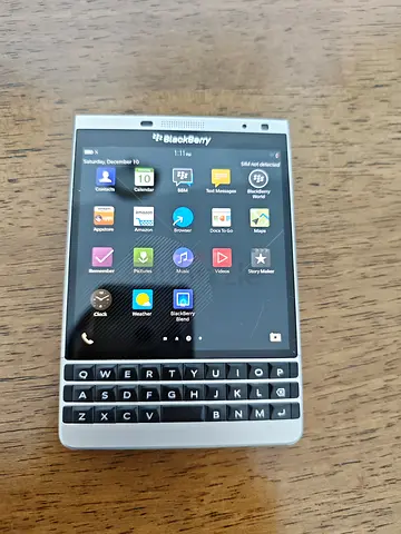 BlackBerry passport - silver