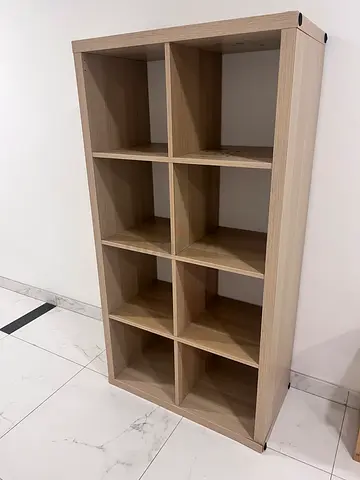 IKEA-style 8-cube wooden storage shelf - light oak finish (Abu Dhabi, Reem Island)
