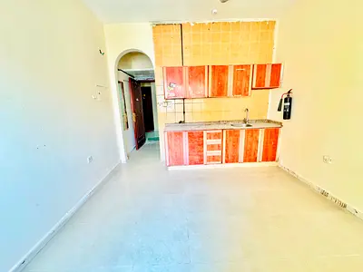BACHELOR STUDIO GOOD SIZE STUDIO SPREATE KITCHEN MUWALIEH SHARJAH