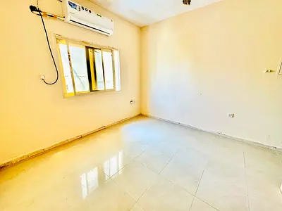 BACHELOR STUDIO GOOD SIZE STUDIO SPREATE KITCHEN MUWALIEH SHARJAH