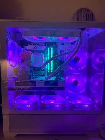High-End White Gaming PC – RTX 4070 SUPER | Intel i7-14700F | 64GB RAM