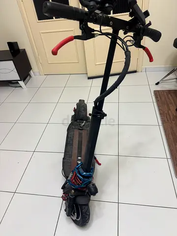 Electric Scooter - No Charger - Used (Please Read The Descriptions)