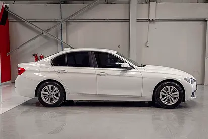 2017 BMW 3-SERIES — миниатюра 4