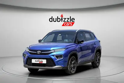 2024 Toyota URBAN CRUISER photo 3