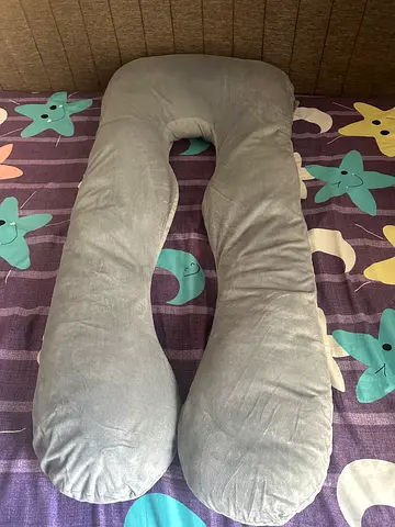 Full-length U-shaped Pregnancy / Nursing Body Pillow (Light Grey)