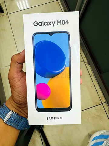Samsung M04 4-128GB Box Pack (New phone)