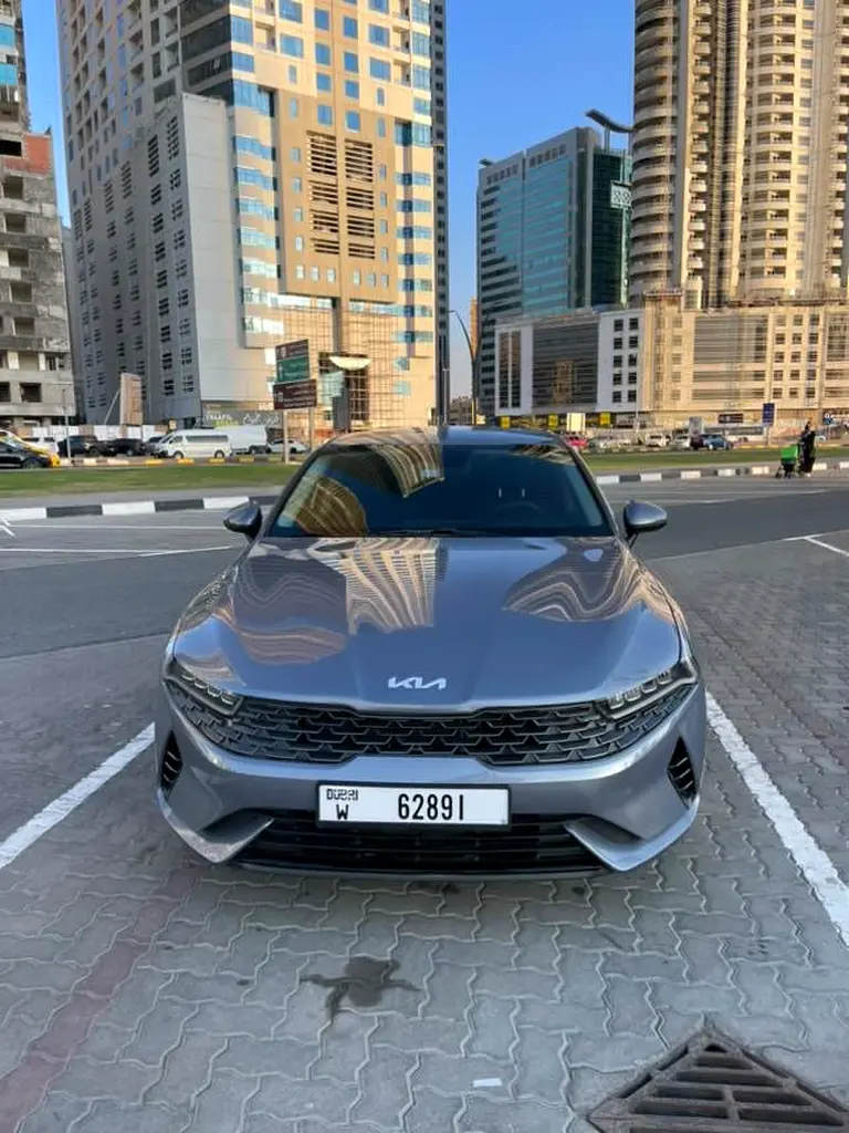 Kia K5 2022 — photo 1 of 9