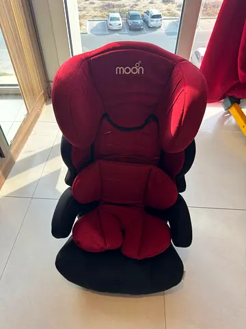 Red Child Car Seat - Good Condition