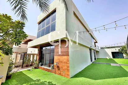 Luxury Corner Villa | Single Row | Jacuzzi & Landscaped Garden