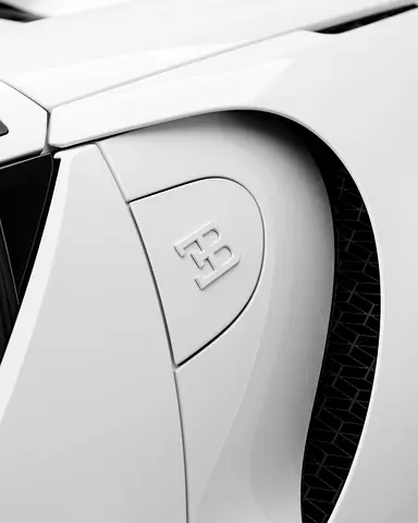 2025 Bugatti W16 MISTRAL — фото 10
