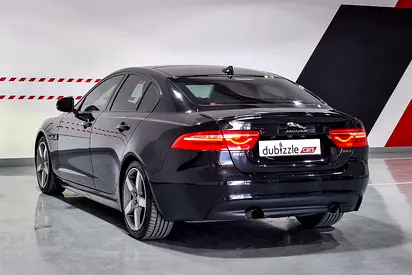 2016 Jaguar XE — фото 6