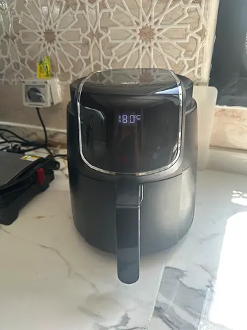 Midea 4L Digital Air Fryer 1500W (Black) - Model MF-CN40D2