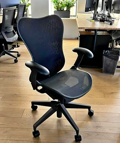 Selling herman miller mirra 2 chair.good condition only little use