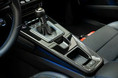 2023 Porsche 911 — миниатюра 10