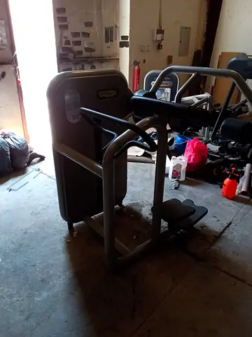 Technogym Element Glutes Machine – Commercial Glute Strength Equipment