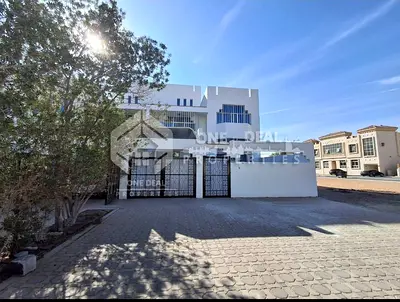 Private 4bhk villa| Shaded parking| back yard