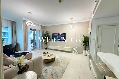 Prime Loc | 2 Min Walk to Mall | Upgraded