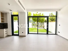 Corner Unit | Private Garden | Near Pool &amp; Park