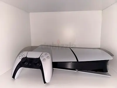 Sony PlayStation 5 slim Console with DualSense Controller - very good Condition. No box, no game.